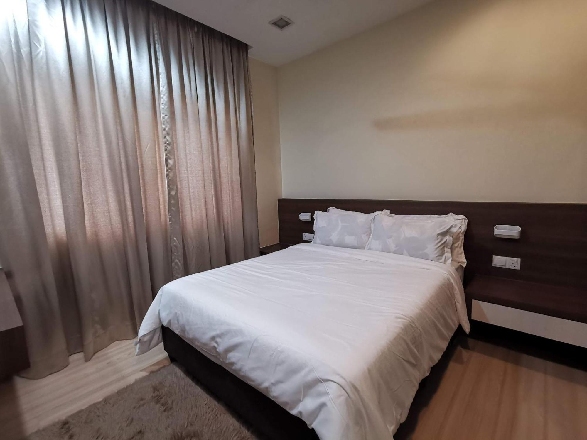 Enarahomes Shah Alam Bagian luar foto
